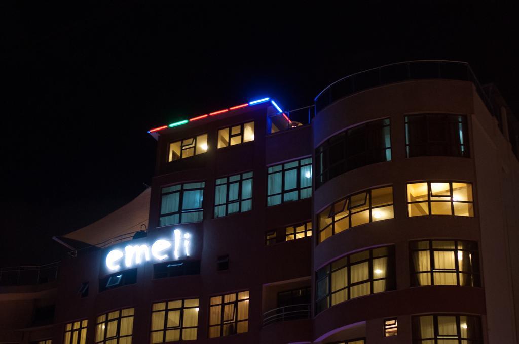Eddy Suites, Emeli Hotel Nairobi Exterior foto