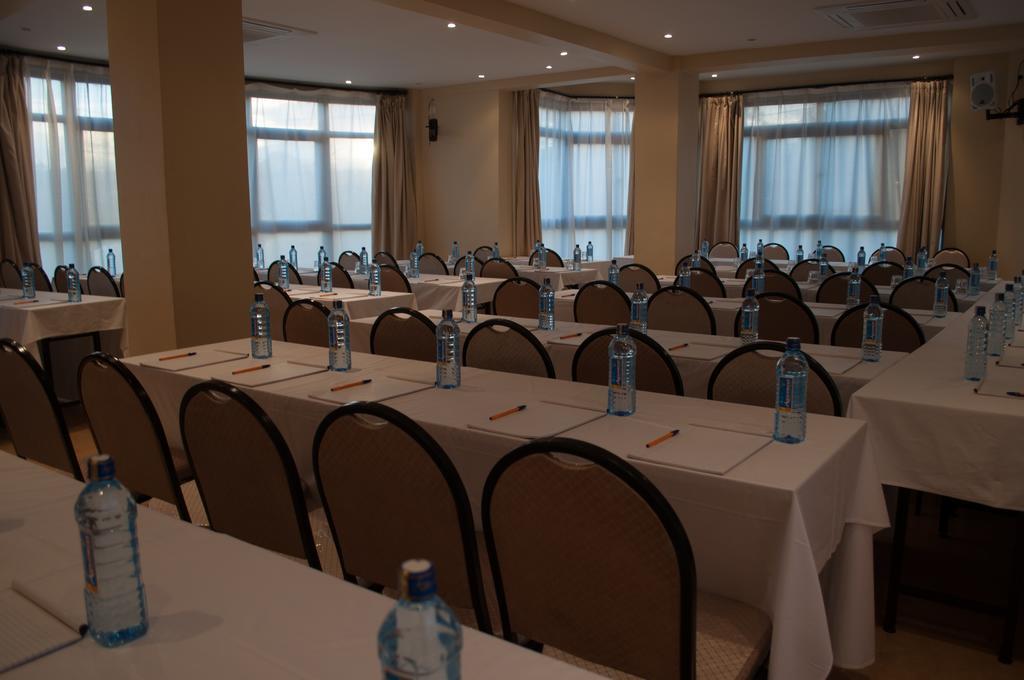 Eddy Suites, Emeli Hotel Nairobi Exterior foto